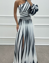 Shiloh - Elegante gestreepte maxi-jurk met één schouder