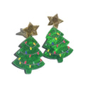 Kerstoorbel in de vorm van een kerstboom van hars in groen en goud.
